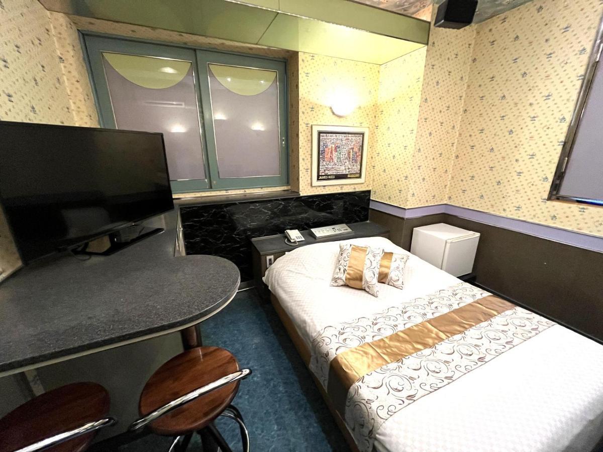 Hotel Crystal 大人専用 Tokio Zewnętrze zdjęcie