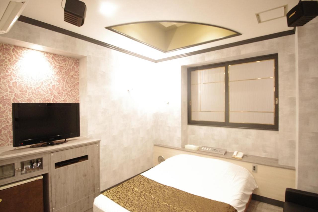 Hotel Crystal 大人専用 Tokio Zewnętrze zdjęcie