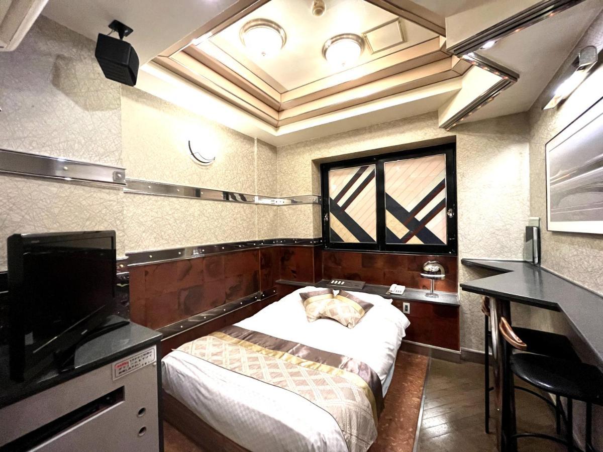 Hotel Crystal 大人専用 Tokio Zewnętrze zdjęcie