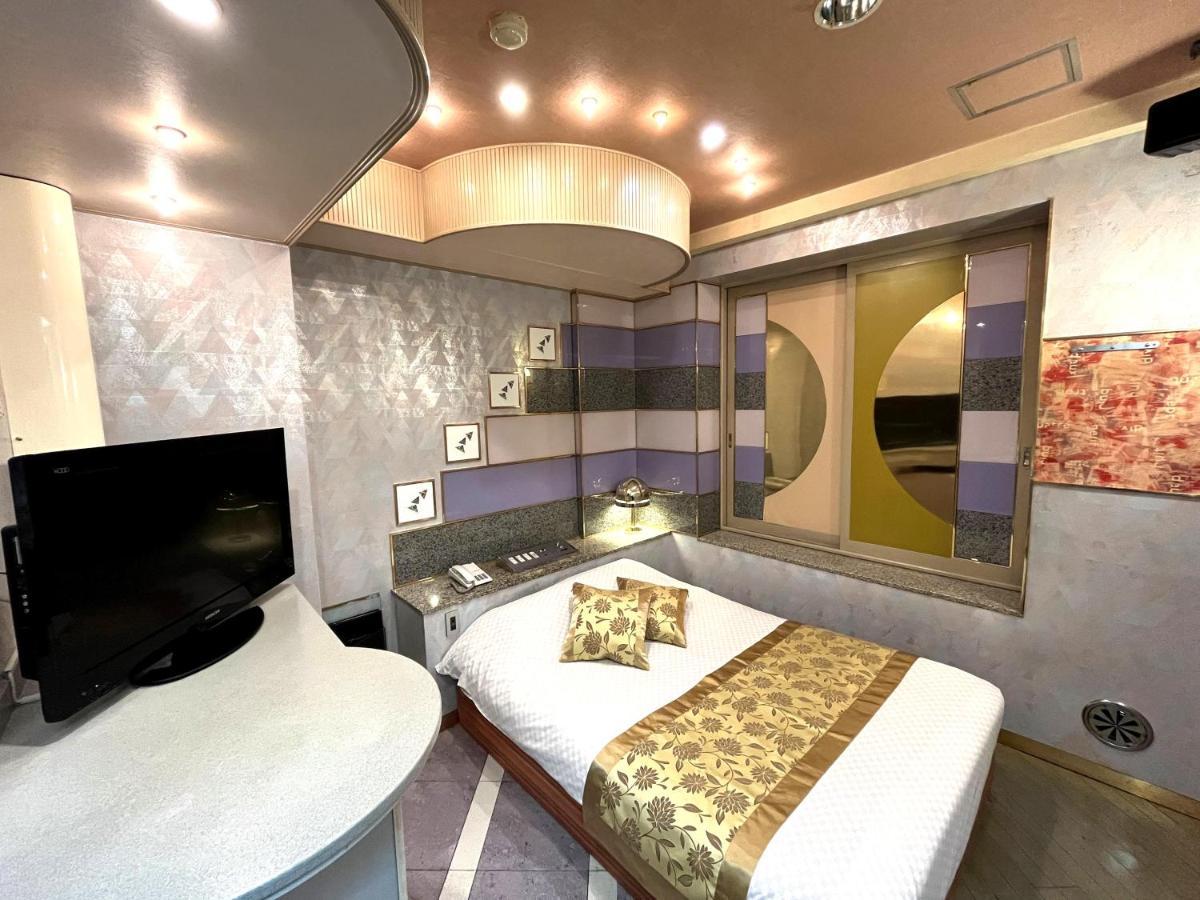 Hotel Crystal 大人専用 Tokio Zewnętrze zdjęcie