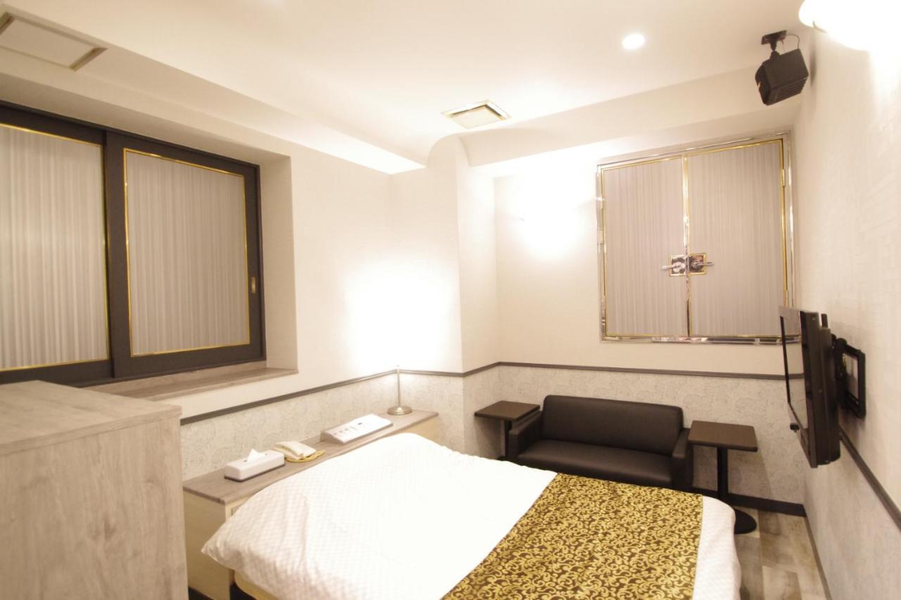 Hotel Crystal 大人専用 Tokio Zewnętrze zdjęcie