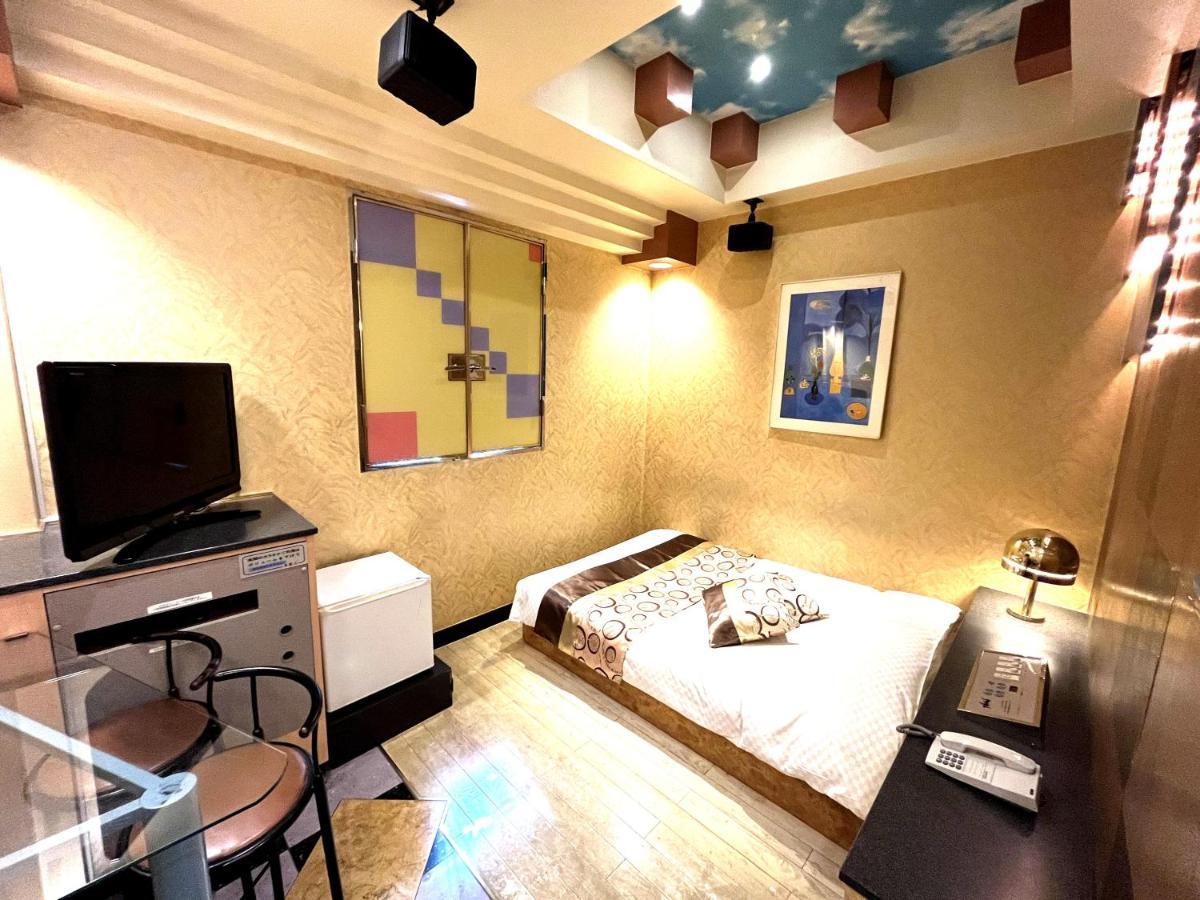 Hotel Crystal 大人専用 Tokio Zewnętrze zdjęcie