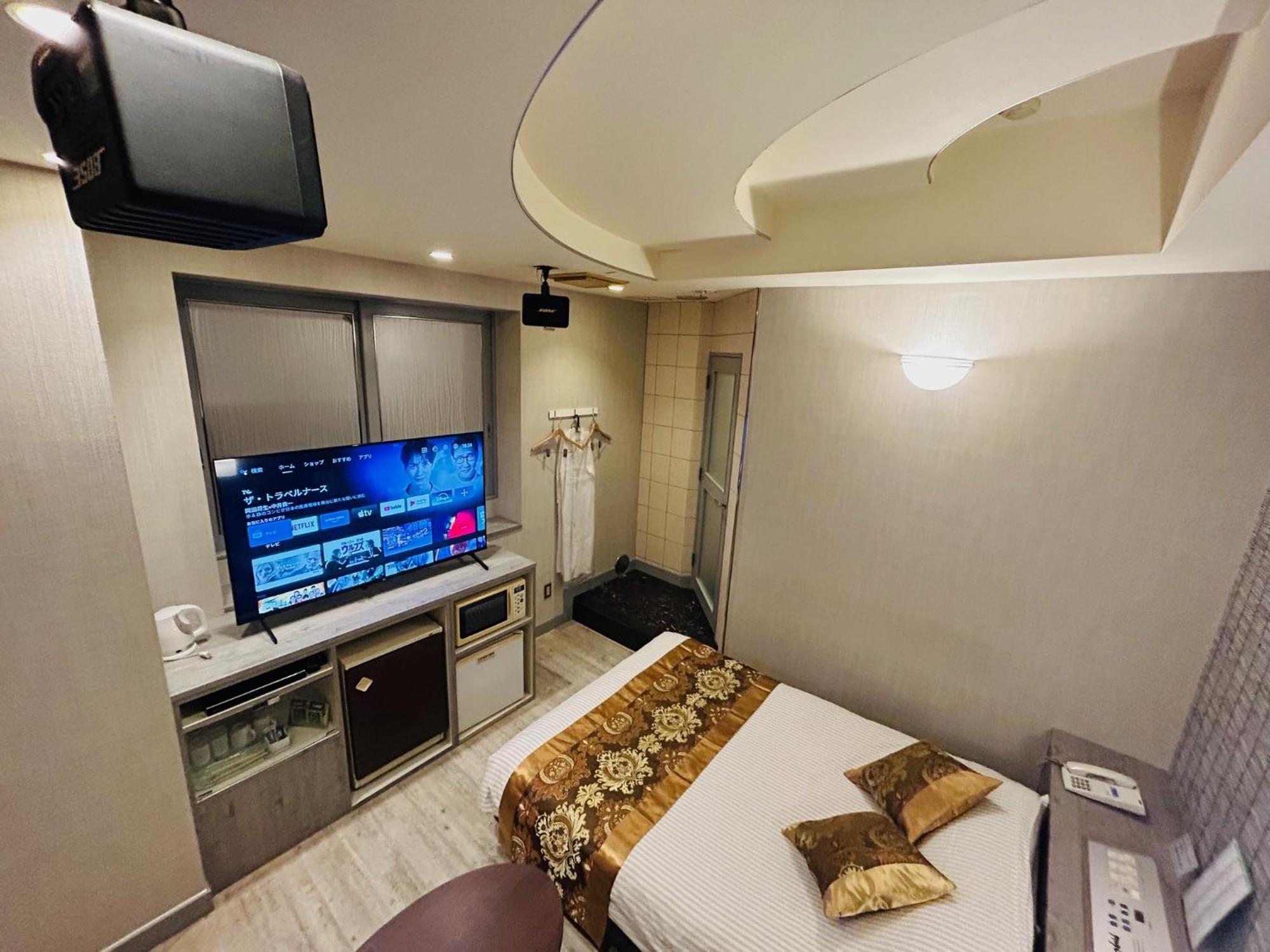 Hotel Crystal 大人専用 Tokio Zewnętrze zdjęcie
