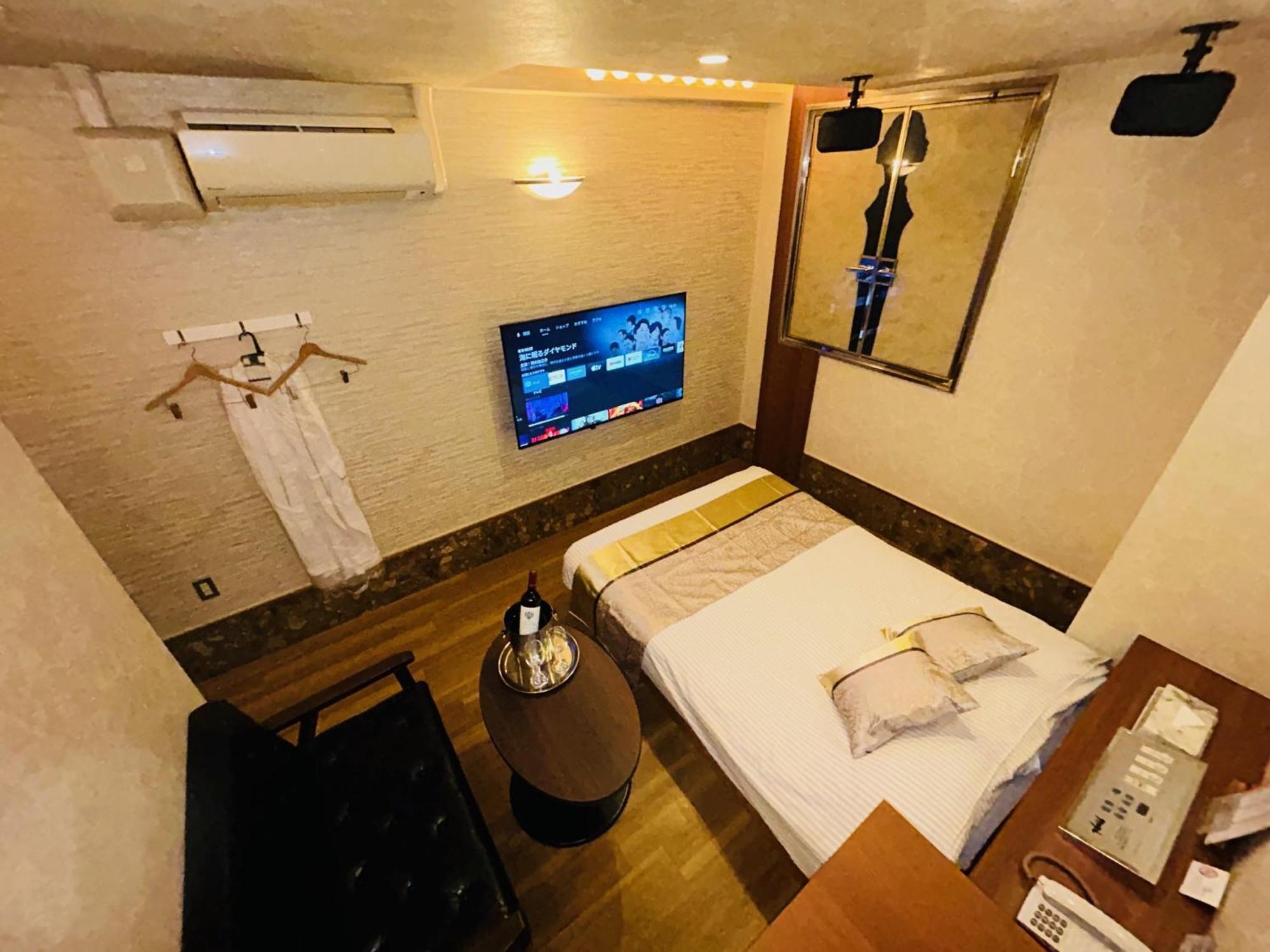 Hotel Crystal 大人専用 Tokio Zewnętrze zdjęcie